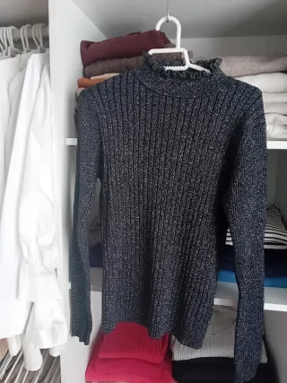 Jersey brillante con cuello