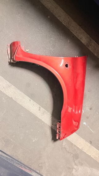 Aleta Clio Sport 172/182 Roja