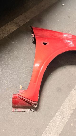 Aleta Clio Sport 172/182 Roja