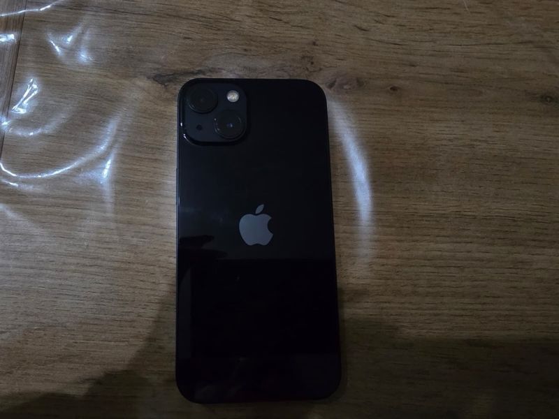 iPhone 13 256GB medianoche con caja original afbeelding 6