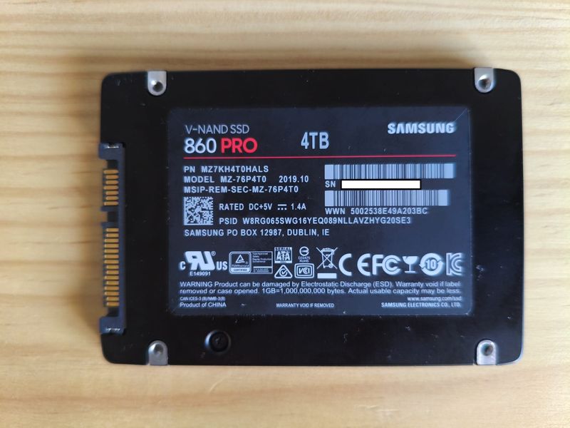 Samsung 4TB SSD V-NAND 860 PRO