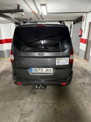 Ford E-Tourneo Courier 2015