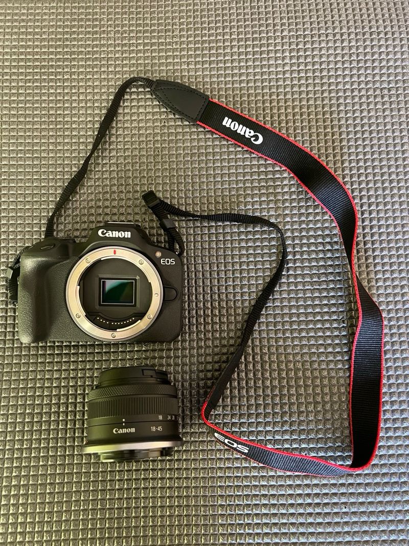 Cámara Canon EOS R50 ¡IMPOLUTA! afbeelding 3