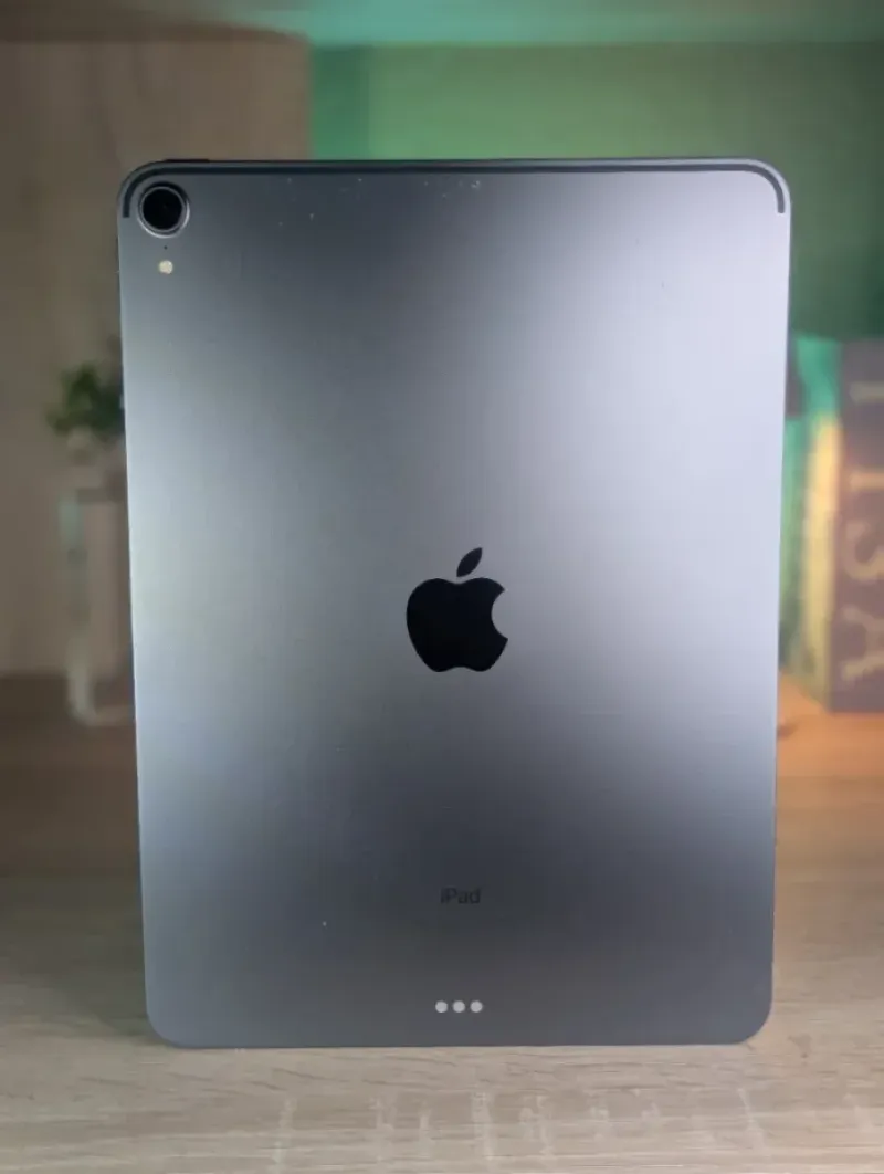 iPad Pro 11 Gris Espacial afbeelding 2