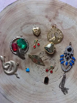 Lotto Ciondoli Mix Vintage e Moderni