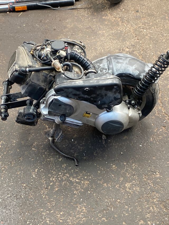 Motor Aprilia Compay Custom 125