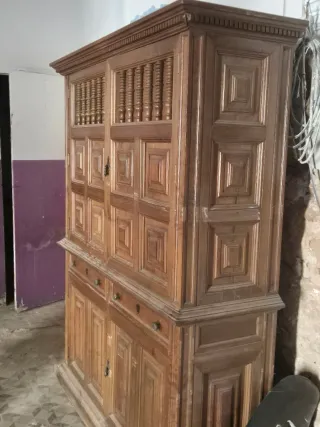 Armario aparador madera antiguo