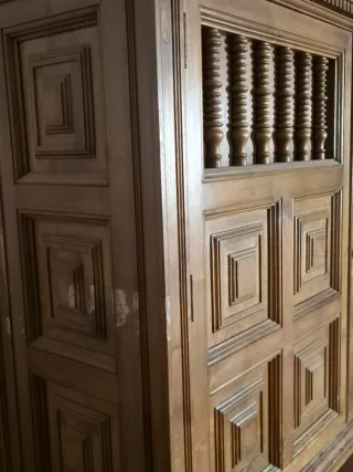 Armario aparador madera antiguo