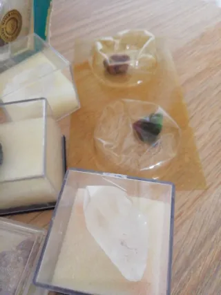 Lotto minerali naturali+ OMAGGIO