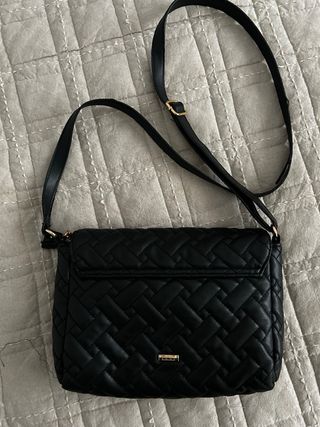 Bolso Misako negro acolchado