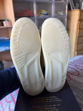 Jordan 3 JBalvin Medellín Sunset