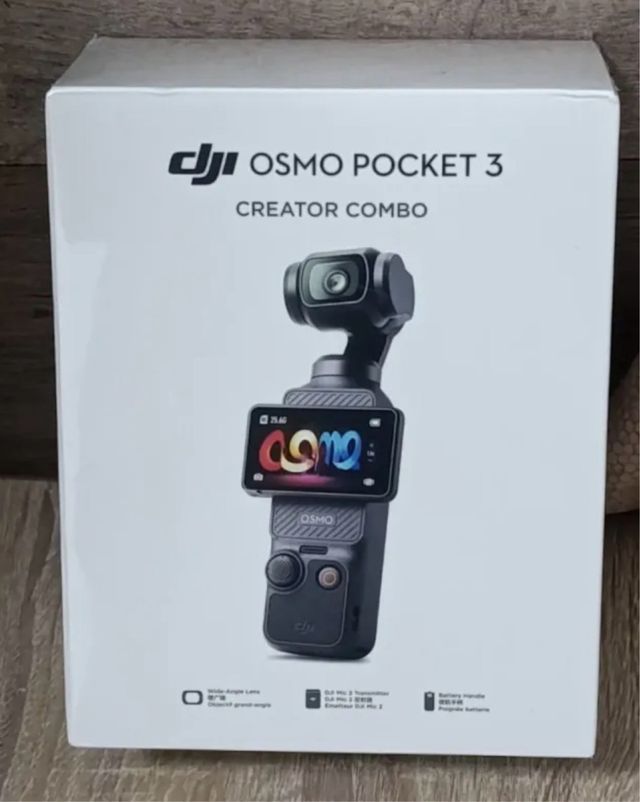 DJI Osmo Pocket 3 Creator Combo.