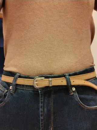 Cinturón cowboy estrecho mujer Wrangler piel 85cm.