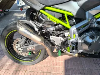 Kawasaki Z900 Performance Negra