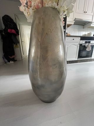 Jarrón grande metal plateado y rosa