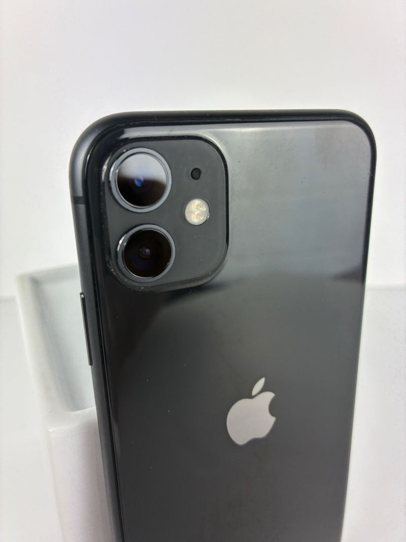 iPhone 11 64GB Negro | Batería 89% afbeelding 3