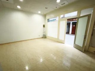 Alquiler local comercial en Calella, zona peatonal