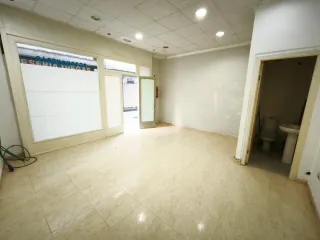 Alquiler local comercial en Calella, zona peatonal