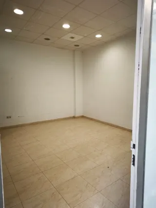 Alquiler local comercial en Calella, zona peatonal