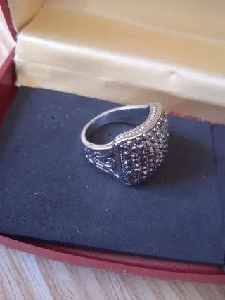 Anillo piedras negras plata 1.8 cm