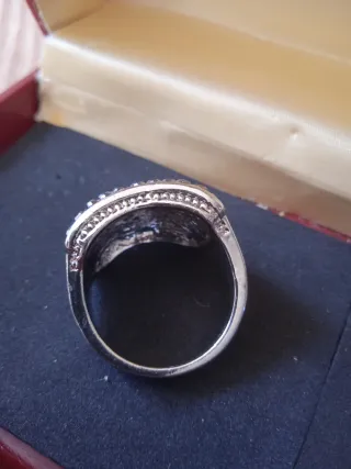 Anillo piedras negras plata 1.8 cm