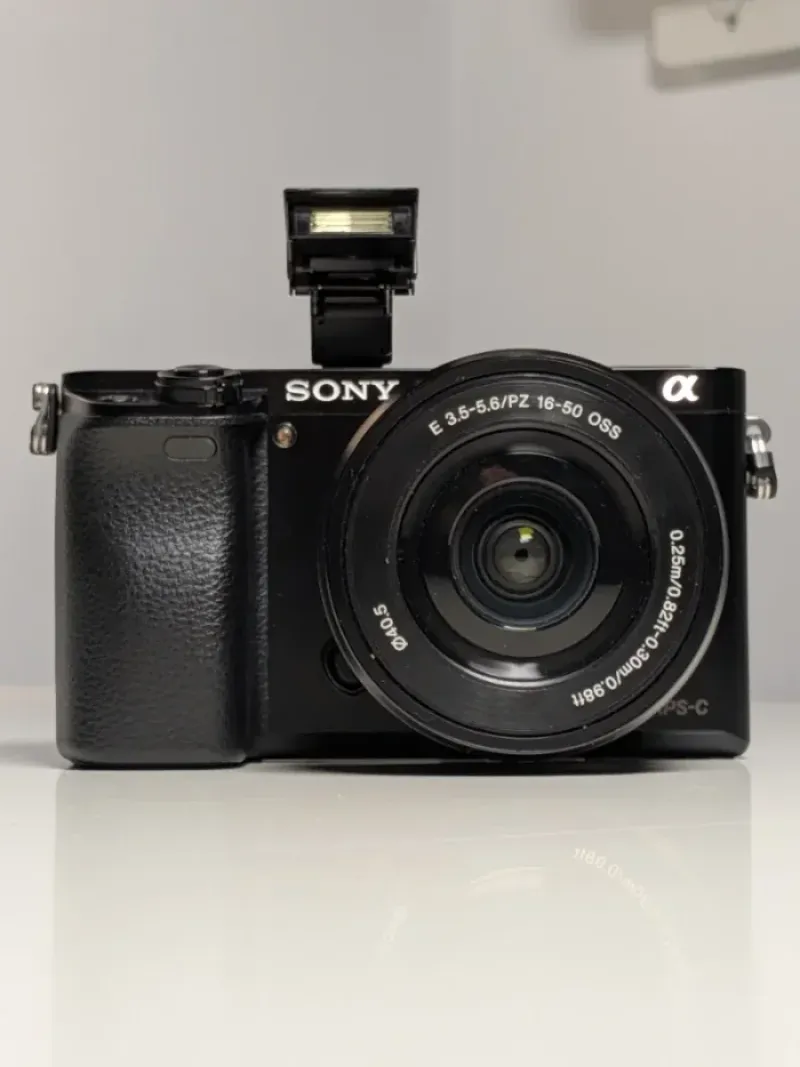 Sony A6000 con Objetivo