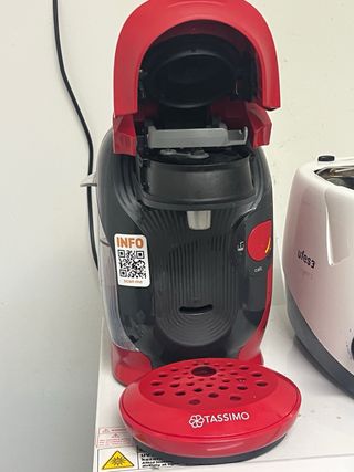 Cafetera Tassimo Bosch Roja