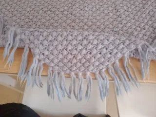 Mantillas de lana tejidas