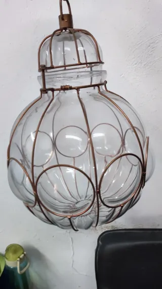 Lampada a sospensione in vetro e metallo stile veneziano