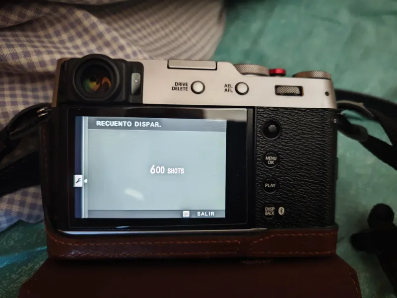 Fujifilm X100 VI Plata