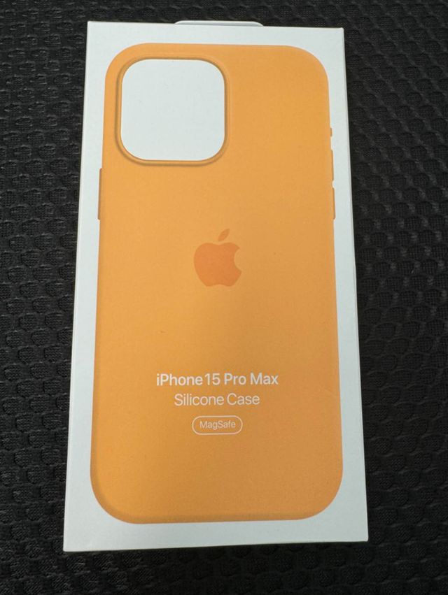 Funda Silicona iPhone 15 Pro Max Naranja