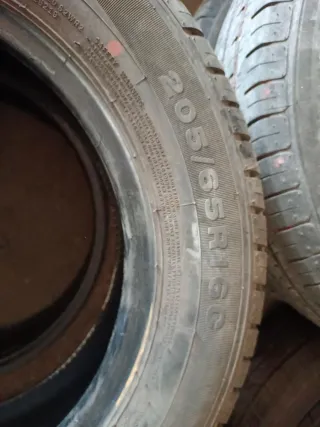 2 Neumáticos 205/65 R16C 107/105T