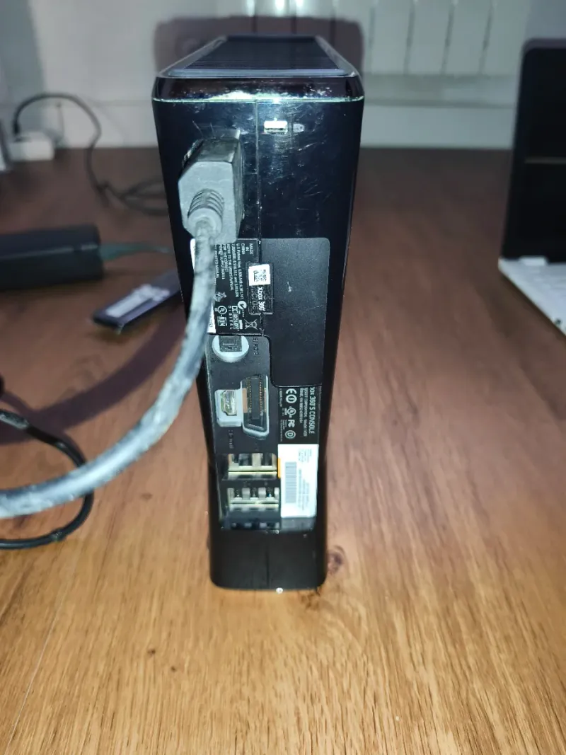 Xbox 360 Slim Negra afbeelding 3