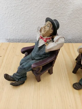 Figuras decorativas de personajes