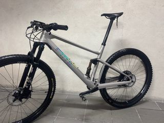 Bicicleta BMC Fourstroke 01 TWU Carbón