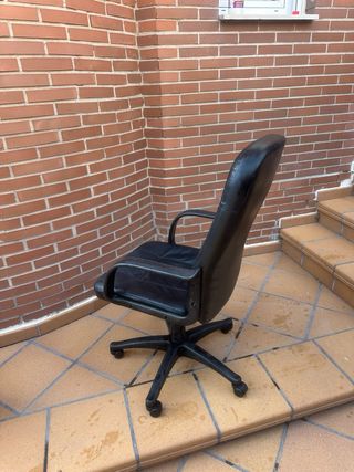 Silla de escritorio negra