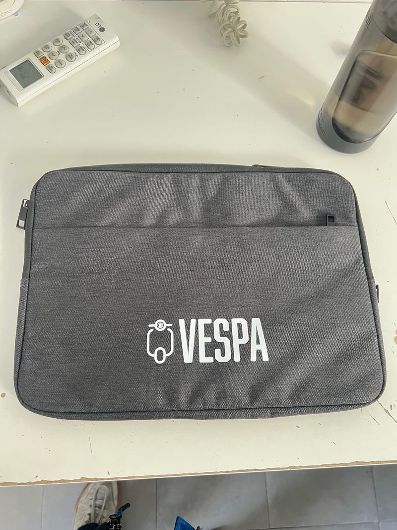 Funda portátil Vespa gris