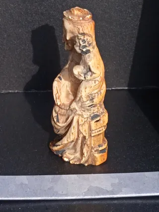 Virgen con Niño Siglo XIV-XV Miniatura 5,5 cm.