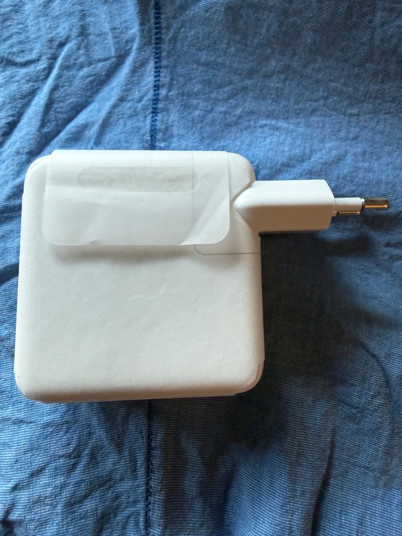 Cargador Apple MacBook 70w