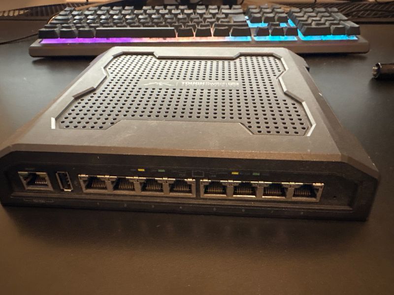 Ubiquiti TS-8-PRO Switch