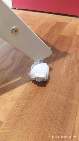 Minicuna bebé Carolina.  red  agujerito cosido.