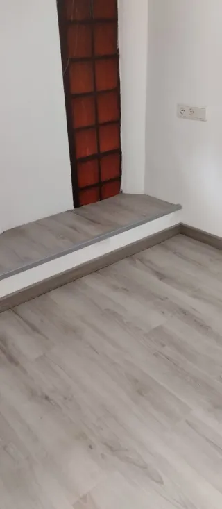 Instalación Suelos Laminados y Vinílicos