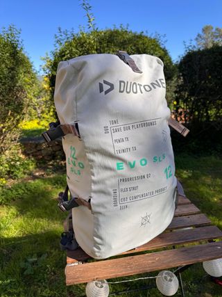 Cometa Kitesurf Duotone Evo SLS 12m