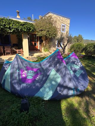 Cometa Kitesurf Duotone Evo SLS 12m