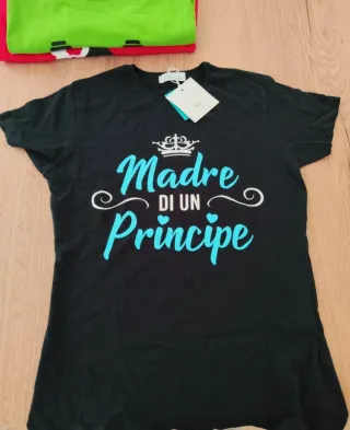 Lotto 3 magliette con cartellino