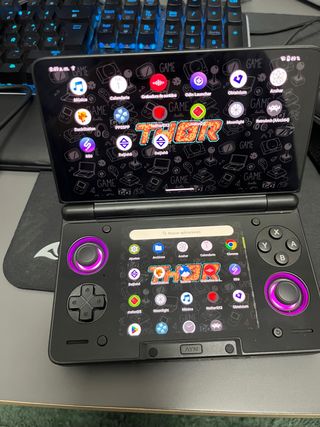 AYN Thor Negra - Nueva con emuladores