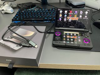 AYN Thor Negra - Nueva con emuladores