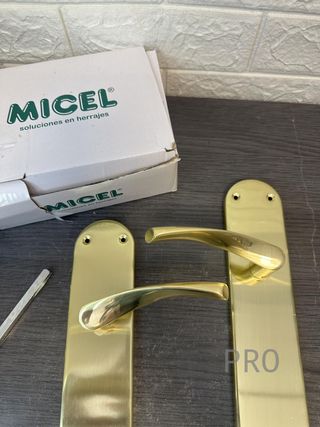 Juego de manilla Mecil