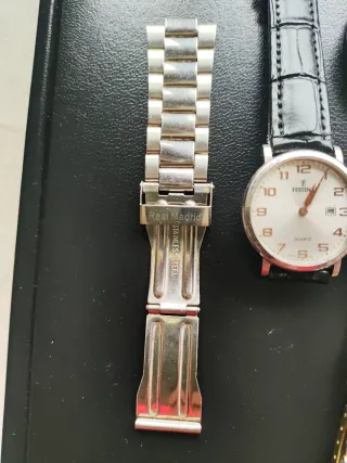 Lote 2 Relojes Festina y Lotus.