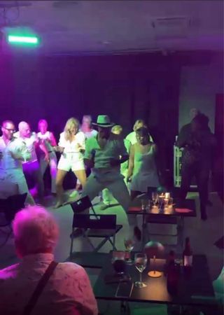 Cumpleaños y bodas. Animador